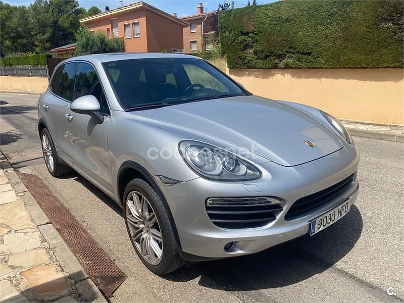 Usado Porsche Cayenne 400 CV (294 kW) 2011 Gris / plata SUV