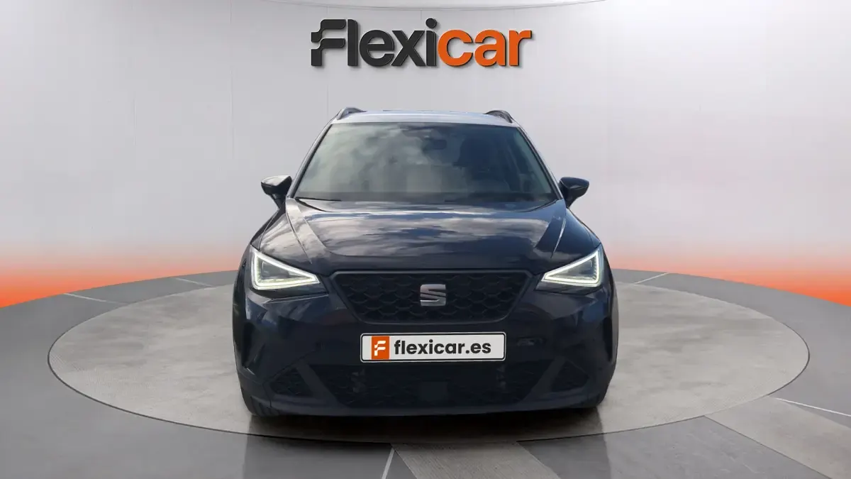 Usado Seat Arona Style 110 CV (80 kW) 2022 Azul SUV