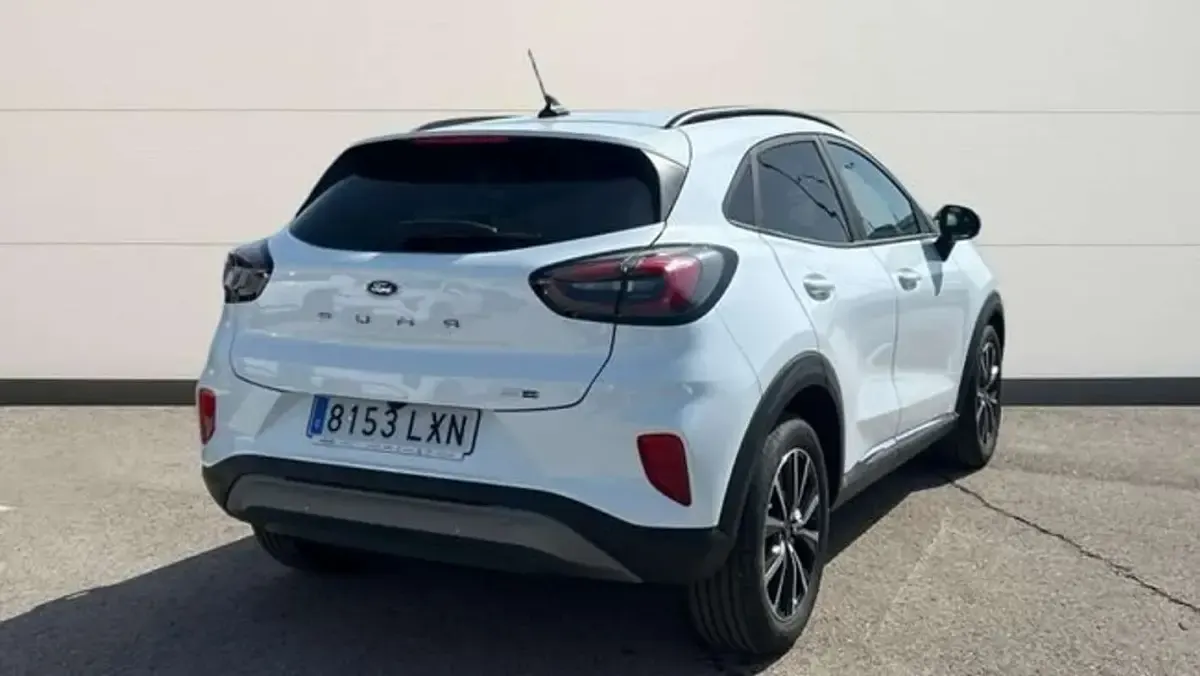 Usado Ford Puma Titanium 125 CV (91 kW) 2022 Blanco SUV