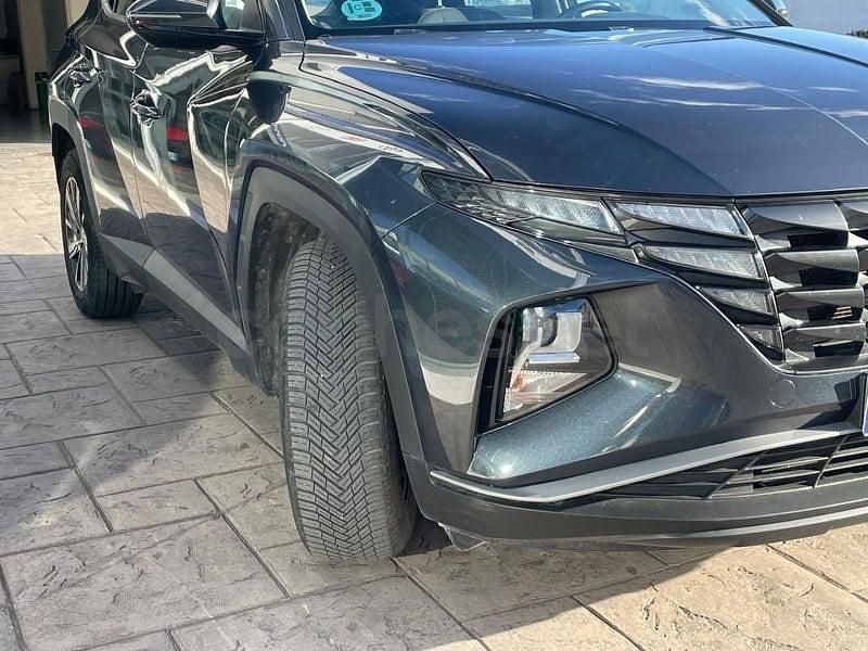 Usado Hyundai Tucson 150 CV (110 kW) 2024 Gris / plata SUV