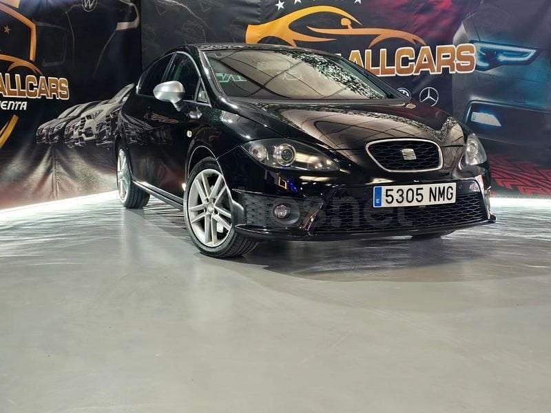 Usado Seat Leon FR 211 CV (155 kW) 2011 Negro Utilitario