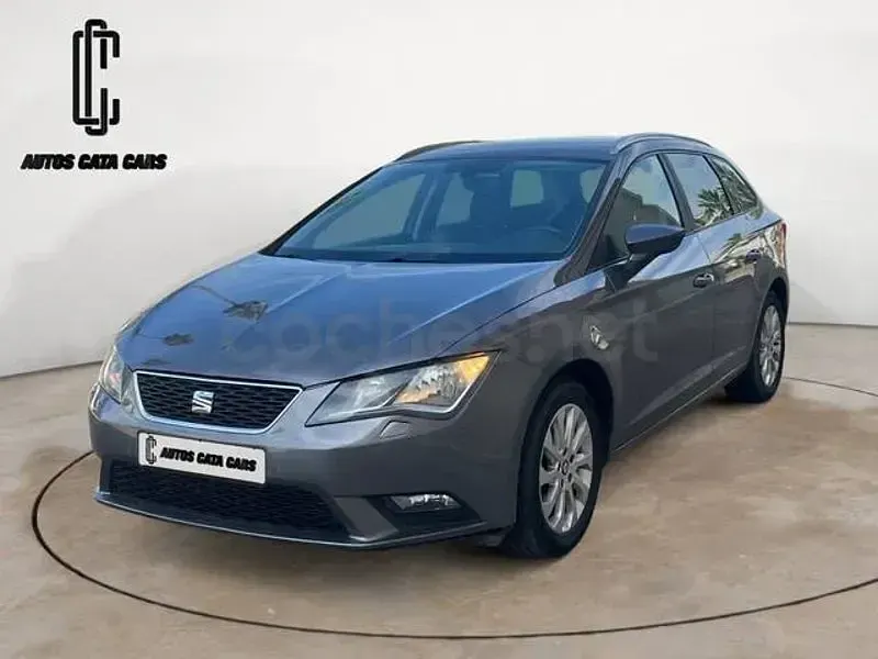 Usado Seat Leon CONNECT 110 CV (80 kW) 2016 Gris / plata Familiar