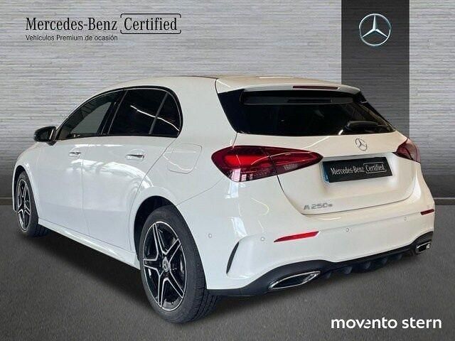 Usado Mercedes A160 218 CV (160 kW) 2024 Blanco Berlina