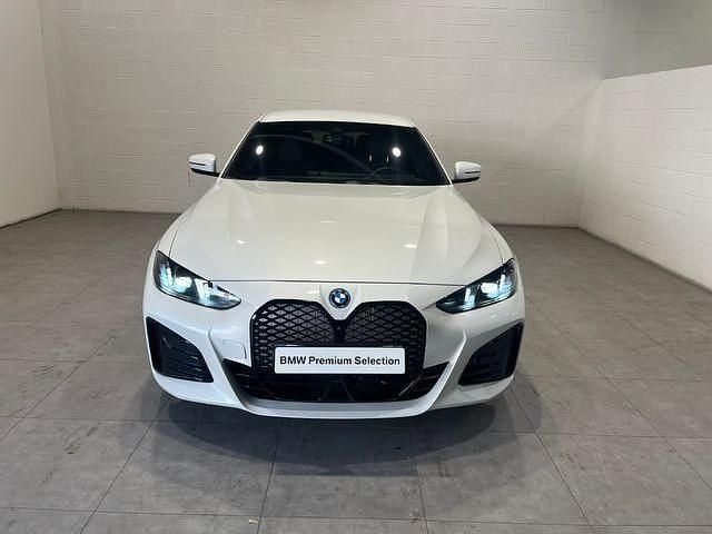 Usado BMW i4 Comfort Edition 250 kW (340 CV) 2025 Blanco Berlina