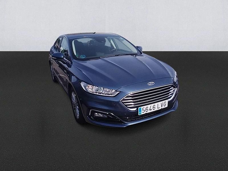 Usado Ford Mondeo Titanium 187 CV (137 kW) 2021 Azul Berlina