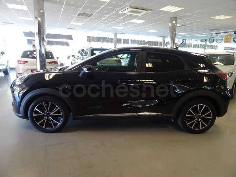 Usado Ford Puma Titanium 120 CV (88 kW) 2021 Negro SUV