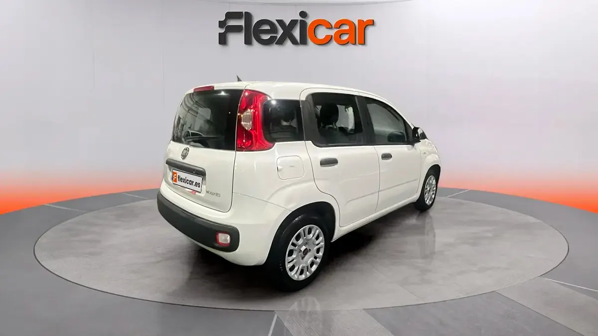 Begagnad Fiat Panda 71 HK (52 kW) 2022 Vit Sedan