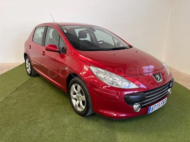 Usado Peugeot 307 110 CV (80 kW) 2007 Granate Berlina