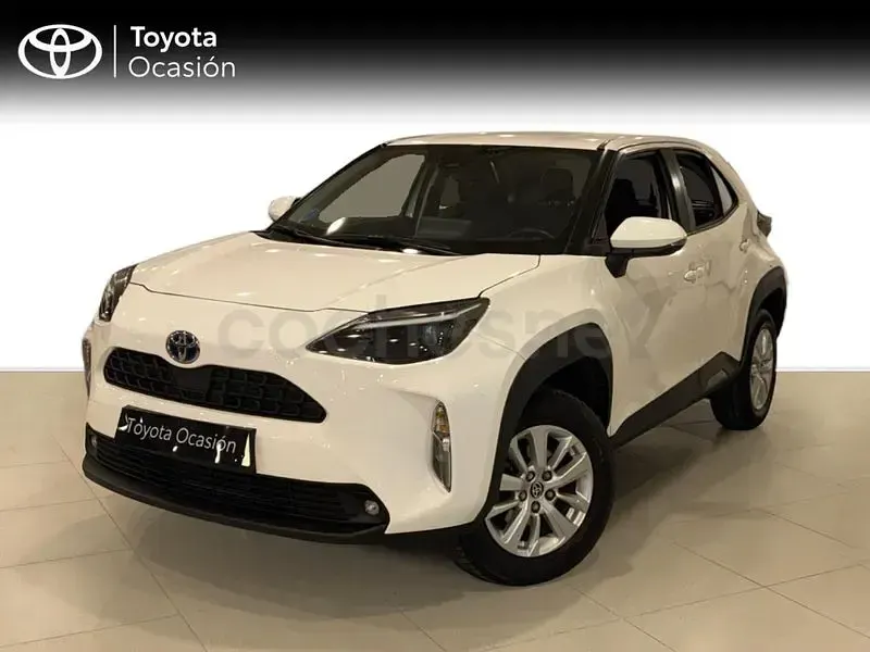Usado Toyota Yaris Cross Business Edition 116 CV (85 kW) 2022 Blanco SUV