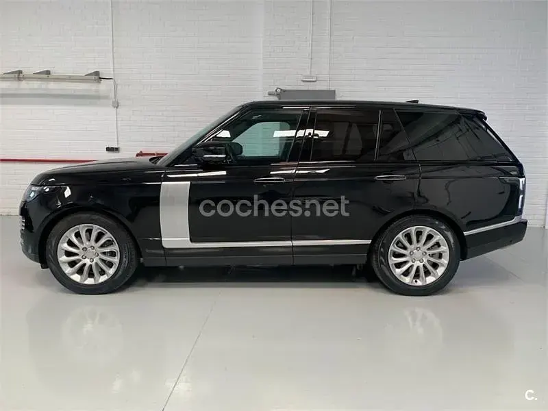 Usado Land Rover Range Rover Autobiography 404 CV (297 kW) 2021 Negro SUV