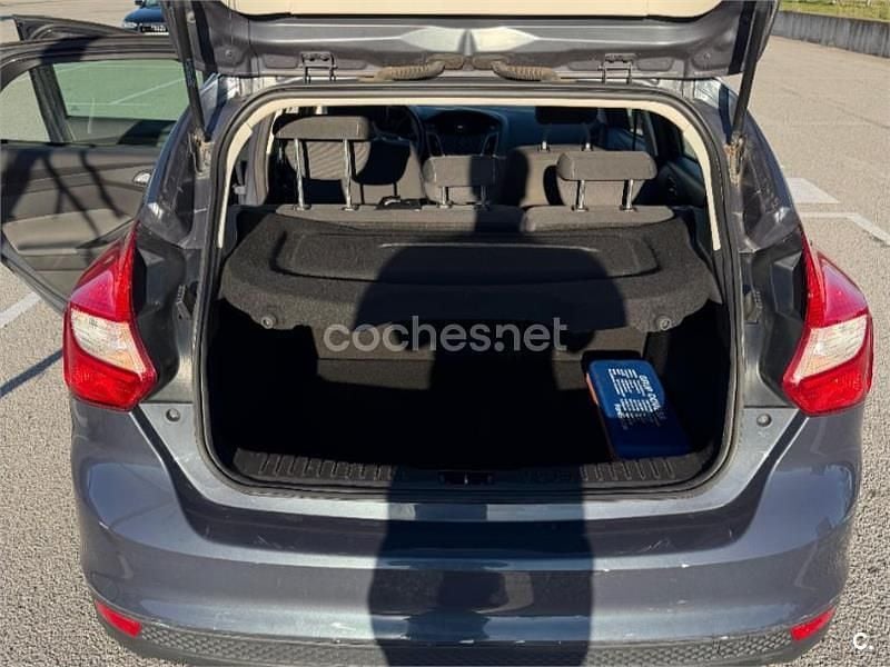 Usado Ford Focus Trend 150 CV (110 kW) 2011 Negro Berlina