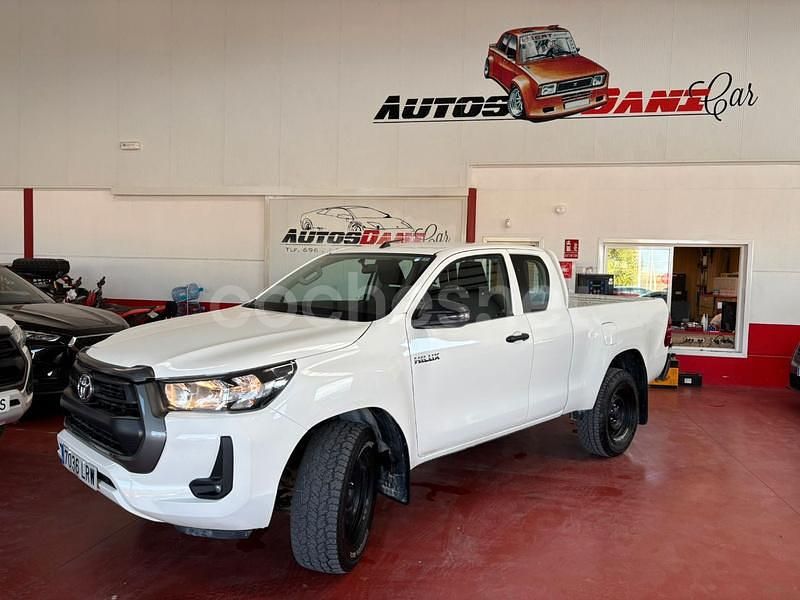 Blanco Usado 2021 Toyota HiLux Recogida | 30.990 € (Precio justo) - Imagen 1/4