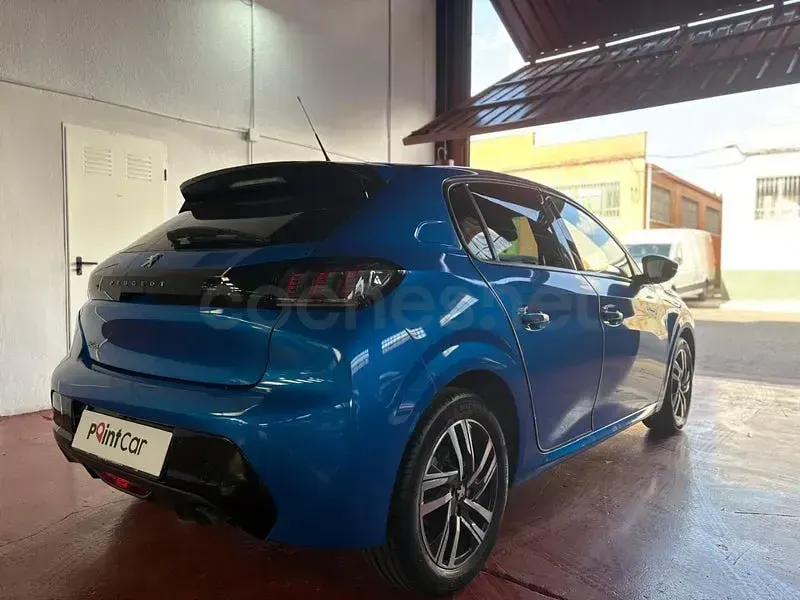 Usado Peugeot 208 Allure 100 CV (73 kW) 2020 Azul Utilitario
