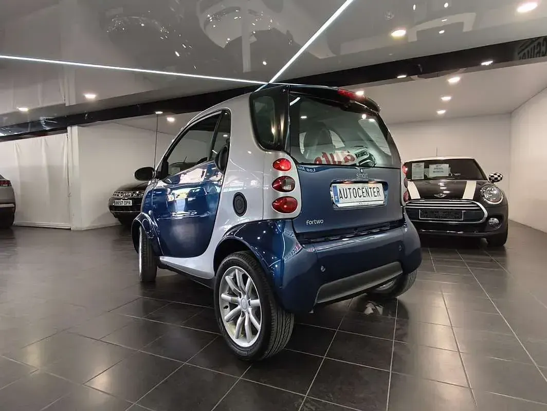 Usado Smart ForTwo Coupé Passion 60 CV (44 kW) 2005 Azul Coupe