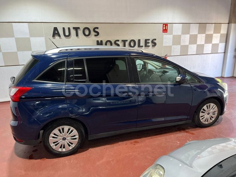 Usado Ford Grand C-Max Trend 120 CV (88 kW) 2016 Negro Monovolumen