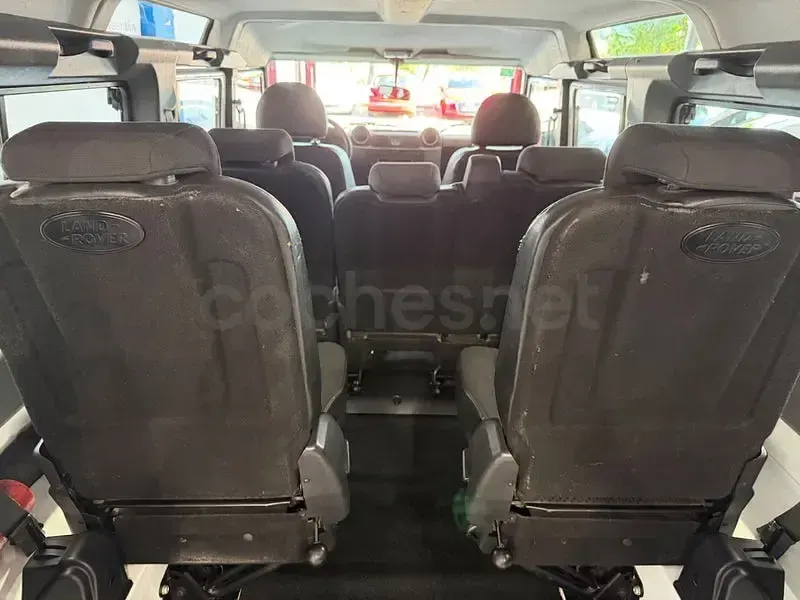 Usado Land Rover Defender 122 HP (89 kW) 2016 Branco Carrinha