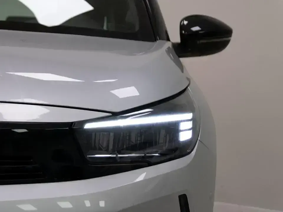 Usado Opel Corsa 100 HP (73 kW) 2025 Otro Sedan