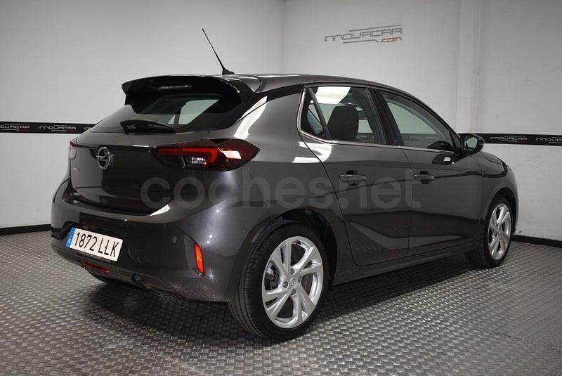 Usado Opel Corsa Ultimate 130 CV (95 kW) 2021 Gris / plata Utilitario