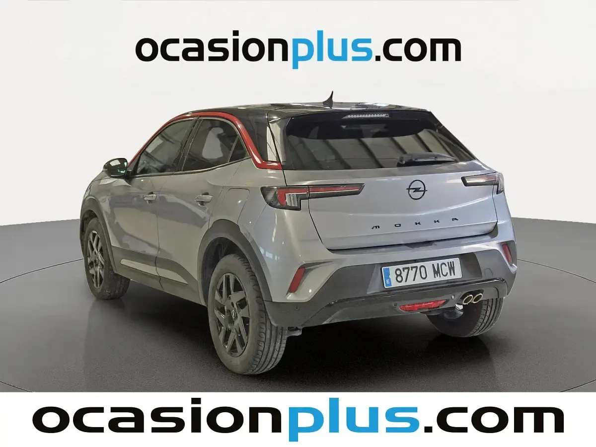 Usado Opel Mokka GS Line 131 CV (96 kW) 2022 Gris SUV