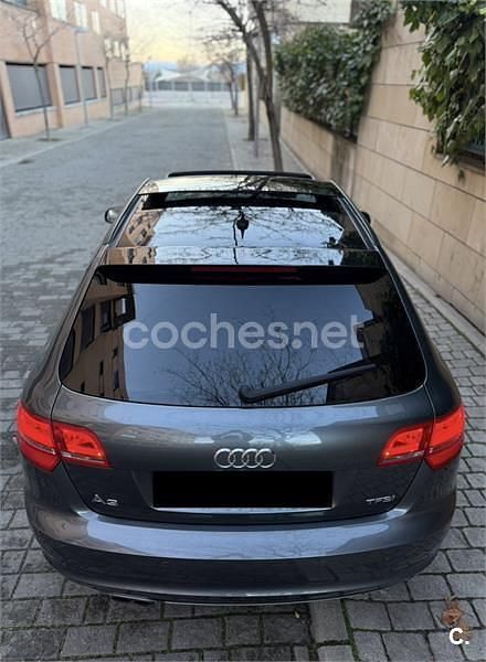 Usado Audi A3 Ambition 125 CV (91 kW) 2013 Gris / plata Berlina