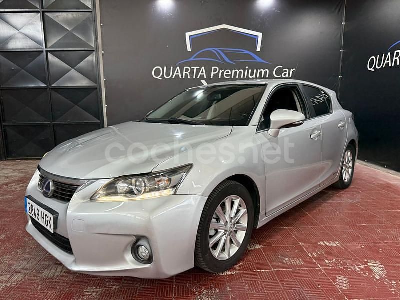 Usado Lexus CT200h 136 CV (100 kW) 2011 Gris / plata Berlina