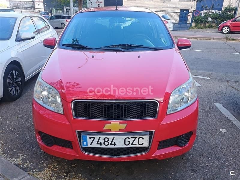 Usado Chevrolet Aveo LS 101 CV (74 kW) 2010 Rojo Berlina