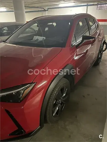 Usado Lexus UX 199 CV (146 kW) 2025 Rojo SUV