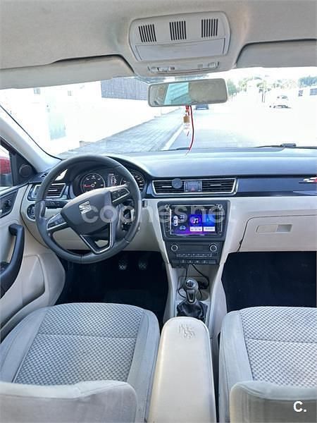 Usado Seat Toledo Style 105 CV (77 kW) 2014 Rojo Utilitario