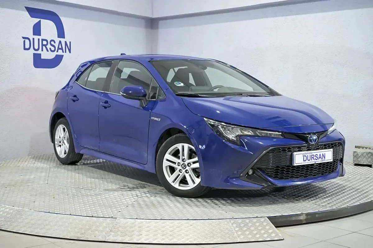 Begagnad Toyota Corolla Active 125 HK (91 kW) 2020 Blå Halvkombi