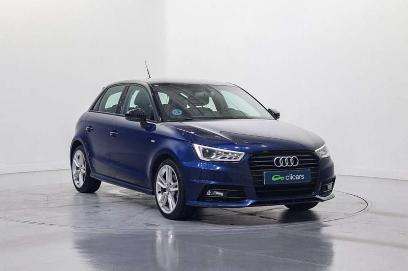 Usado Audi A1 Sportback Attraction 116 CV (85 kW) 2018 Azul Utilitario