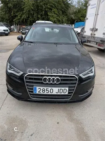 Usado Audi A3 Advanced 110 CV (80 kW) 2015 Negro Berlina