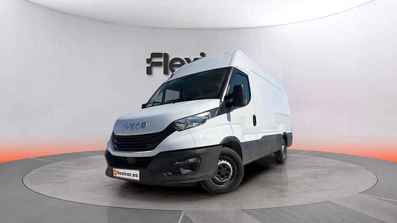 Usado Iveco Daily 156 CV (114 kW) 2023 Blanco