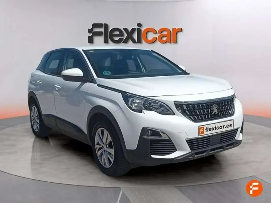 Usado Peugeot 3008 Active 131 CV (96 kW) 2020 Blanco SUV