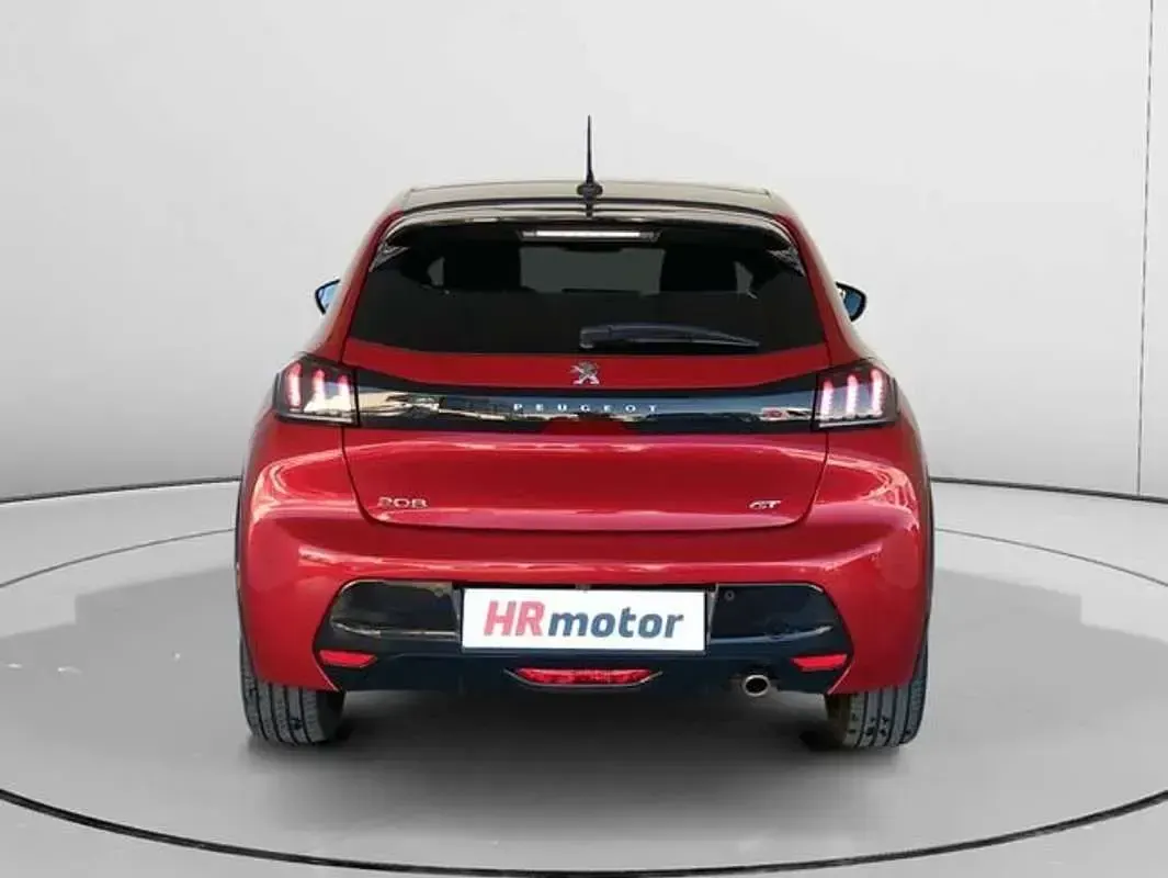 Usado Peugeot 208 GT 101 CV (74 kW) 2022 Rojo Utilitario