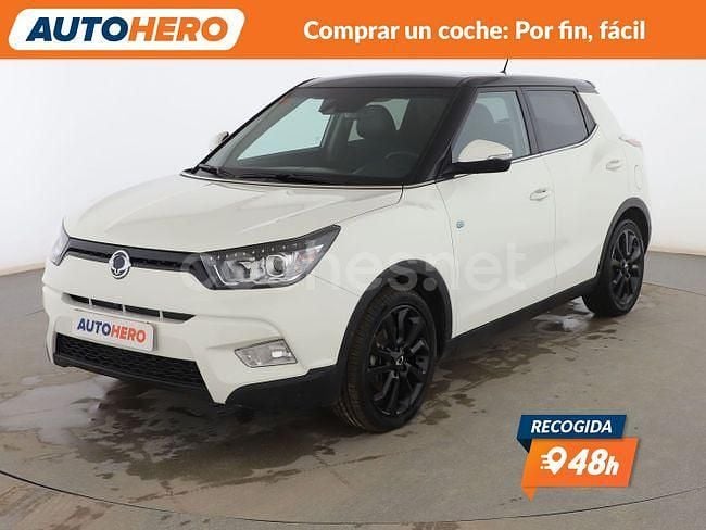 Blanco Usado 2017 Ssangyong (KGM) Tivoli Limited SUV | 12.499 € (Precio justo) - Imagen 1/3