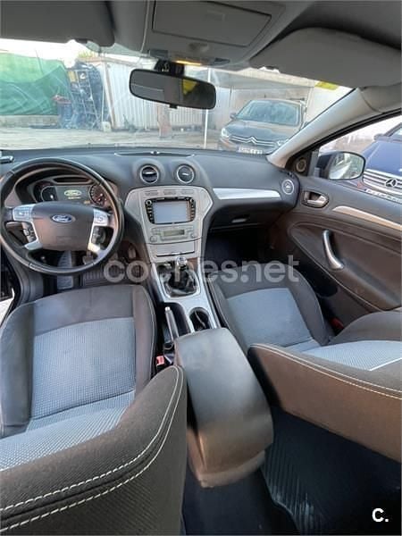 Usado Ford Mondeo 125 CV (91 kW) 2009 Negro Berlina