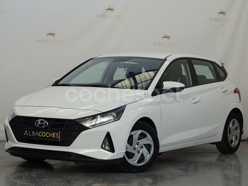 Blanco Usado 2022 Hyundai i20 Berlina | 13.490 € (Precio justo) - Imagen 1/4
