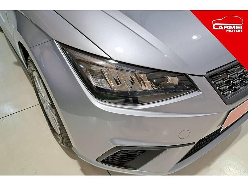 Usado Seat Ibiza Reference 80 CV (58 kW) 2023 Gris Utilitario