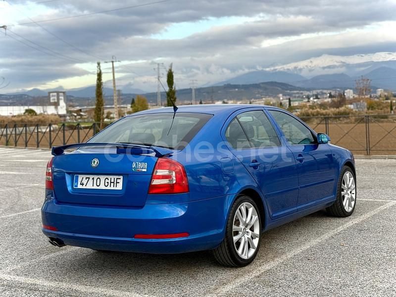 Usado Skoda Octavia RS 170 CV (125 kW) 2008 Azul Berlina