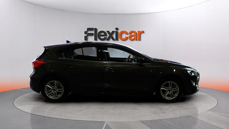 Usado Ford Focus Trend+ 120 CV (88 kW) 2020 Gris Berlina