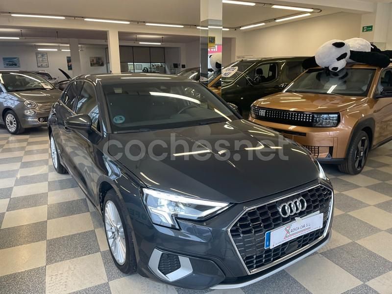 Usado Audi A3 Advanced Plus 116 CV (85 kW) 2023 Gris / plata Berlina