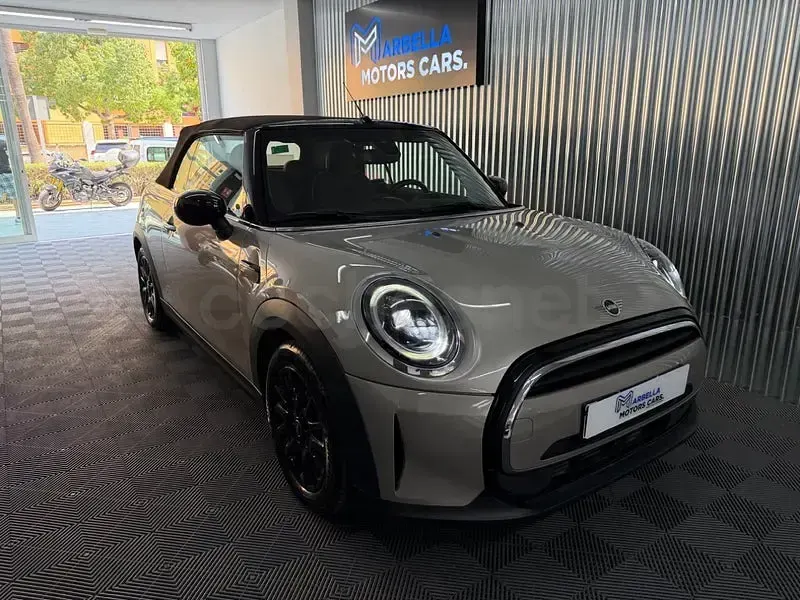 Usado Mini Cooper Cabriolet 136 CV (100 kW) 2021 Gris / plata Descapotable