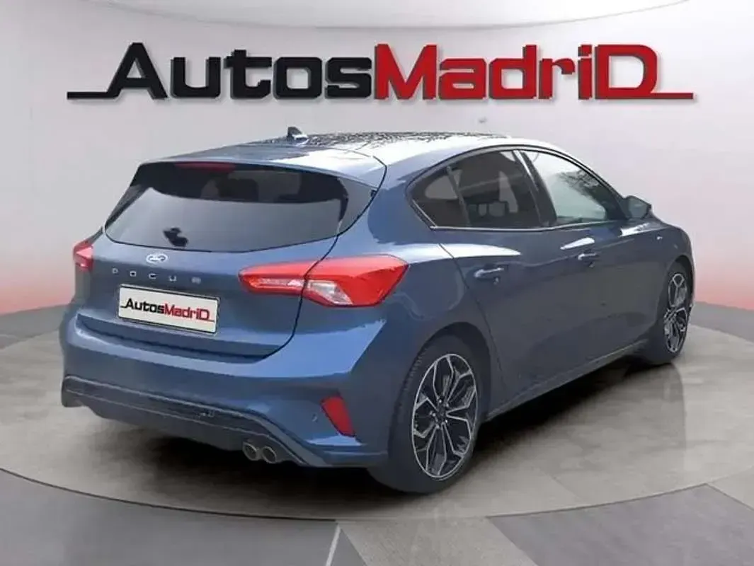 Usado Ford Focus ST-Line 125 CV (91 kW) 2020 Azul Utilitario