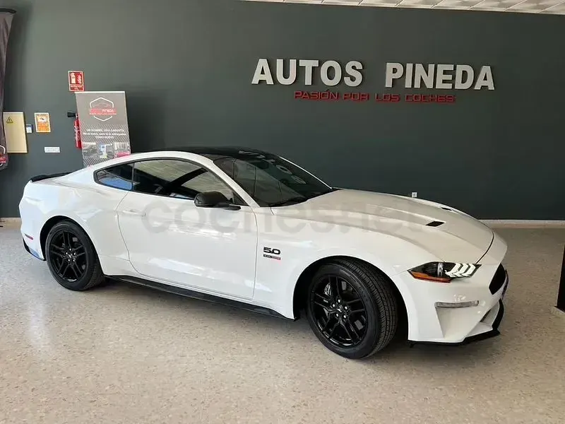 Usado Ford Mustang GT 450 CV (330 kW) 2018 Blanco Coupe