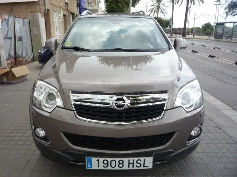 Usado Opel Antara Excellence 163 CV (119 kW) 2013 Marrón SUV