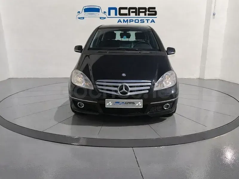 Usado Mercedes A180 Style 109 CV (80 kW) 2012 Negro Berlina