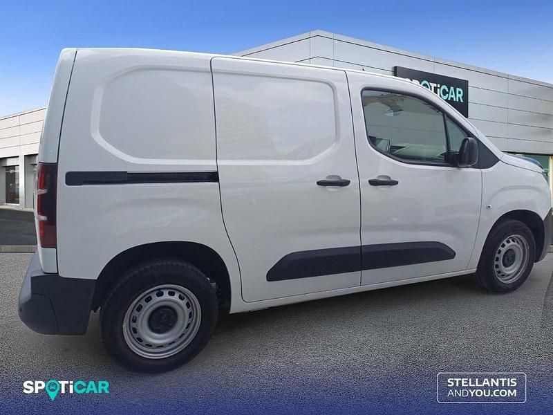 Usado Peugeot Partner Premium 98 CV (72 kW) 2022 Blanco Monovolumen