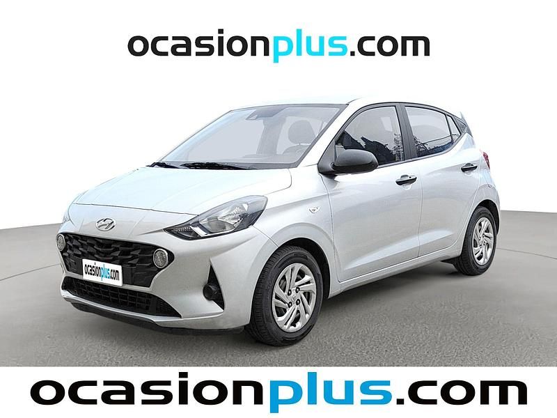 Gris plata Usado 2022 Hyundai i10 Utilitario | 8889 € (Precio justo) - Imagen 1/4
