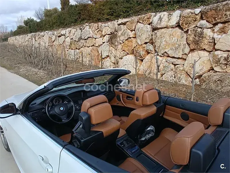 Usado BMW 325 Cabriolet 218 CV (160 kW) 2011 Blanco Descapotable