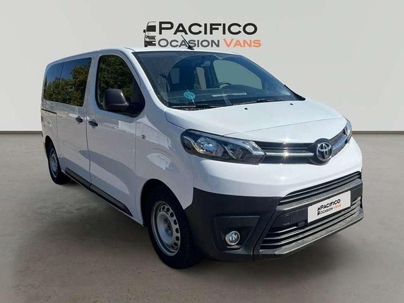 Usado Toyota Proace 145 CV (106 kW) 2023 Blanco Monovolumen